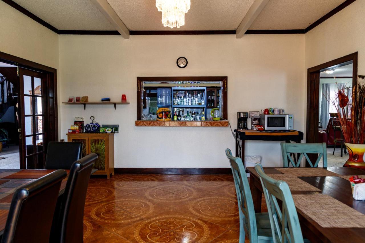 Playa Hermosa Inn At The Beach エンセナダ エクステリア 写真